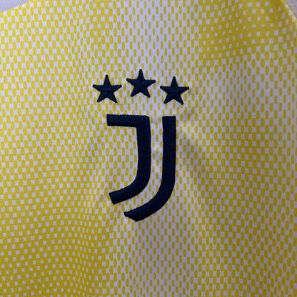 Juventus Away 24/25